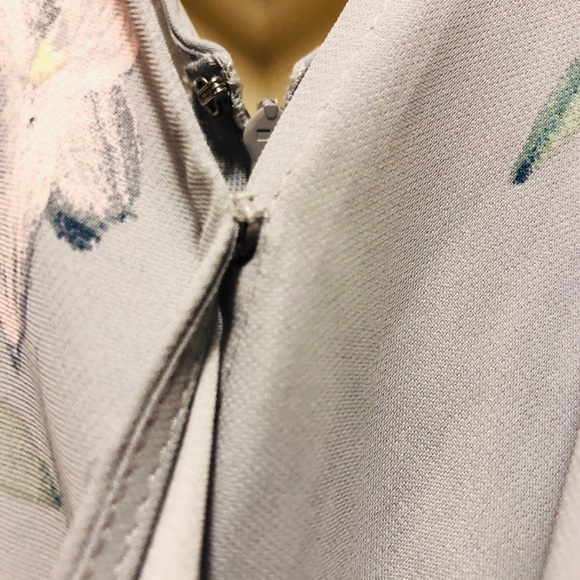 Floral Dynamite Dress - Picture 4 of 6